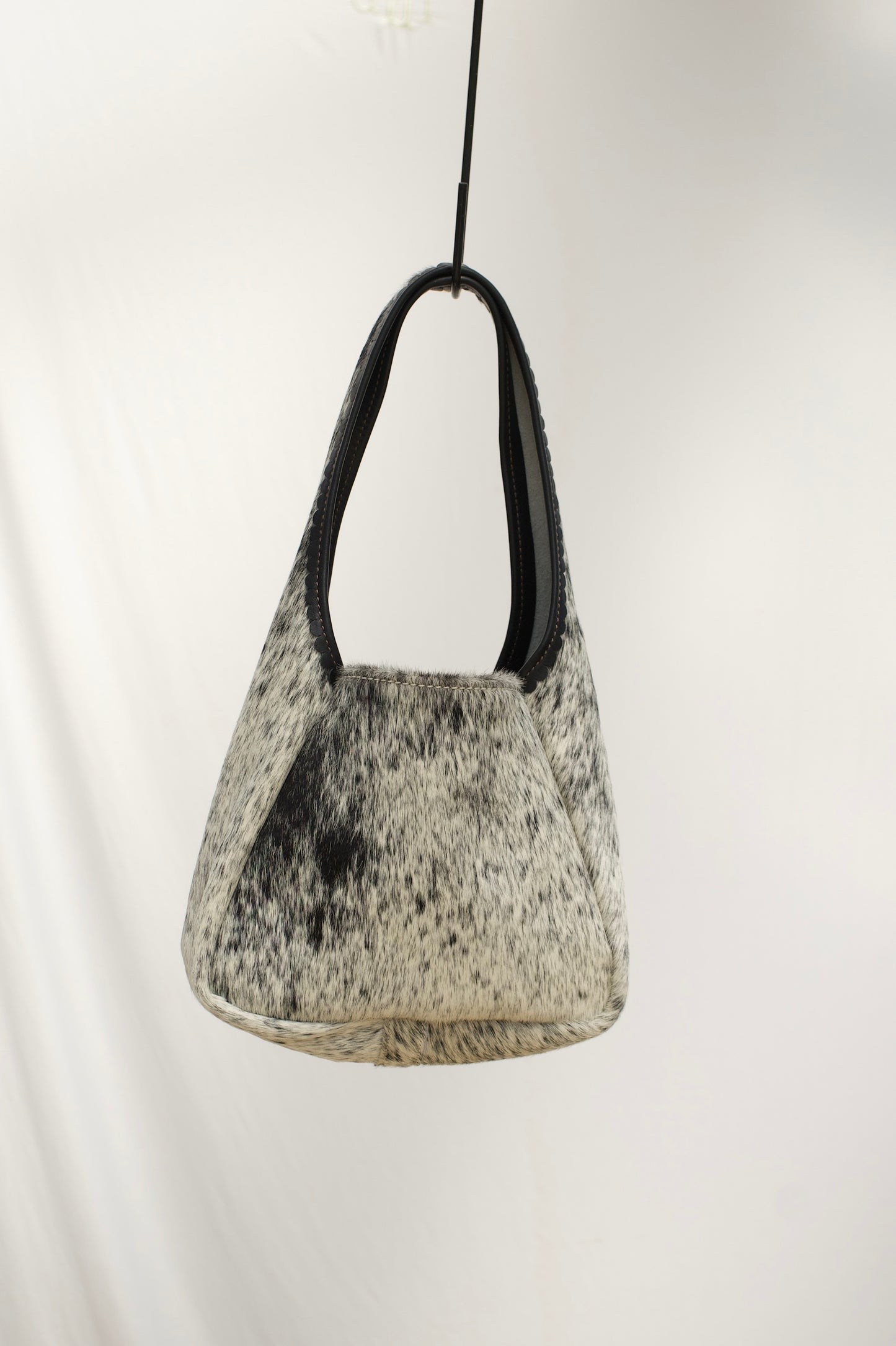 REGULAR HOBO BLACK AND WHITE SPECKLED
